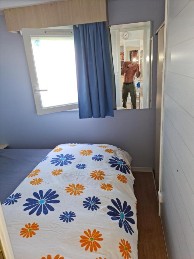 Kerlinga Hotel Bredene Esterno foto