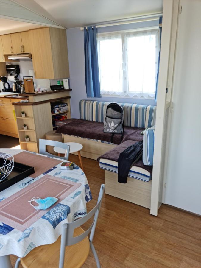 Kerlinga Hotel Bredene Esterno foto