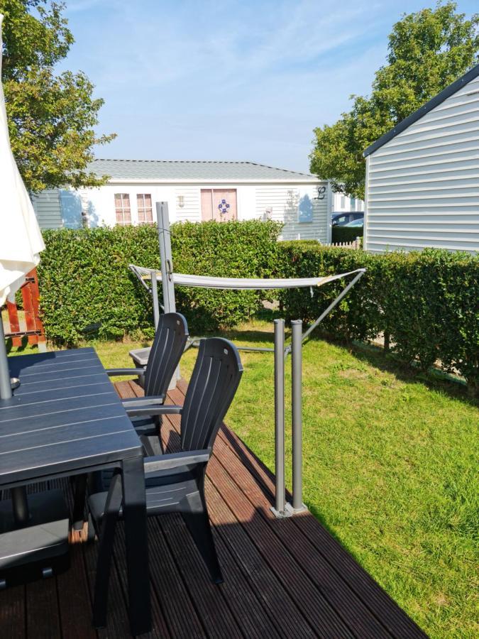Kerlinga Hotel Bredene Esterno foto